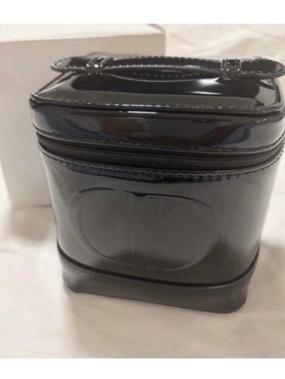 Dior Black Patent Vanity Case with Embossed CD Logo - Picture 3 of 7